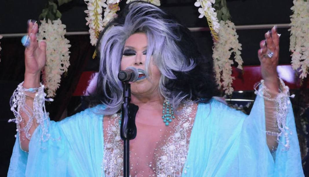 Türk Müziğinin divası Bülent Ersoy makyajsız yakalandı! Görenler tanıyamadı - Resim: 15